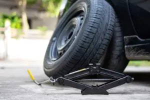 Equipment for tire maintenance
