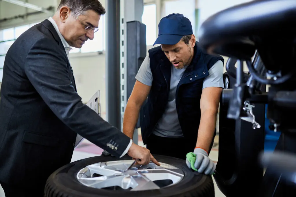 Checking Tire Pressure of Low Rolling Resistance Tire 