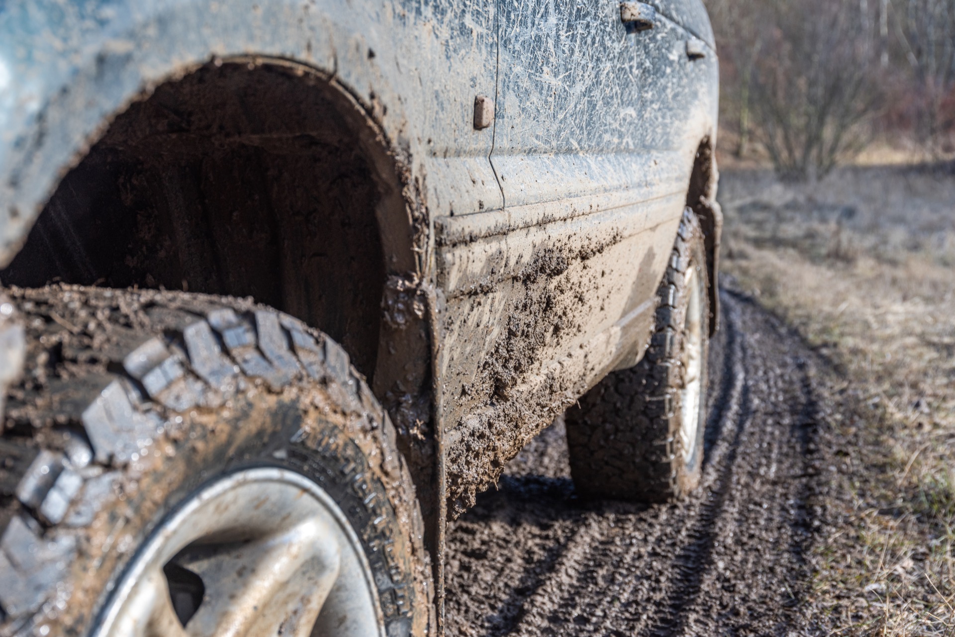 Off-roading truck tires with the correct speed rating